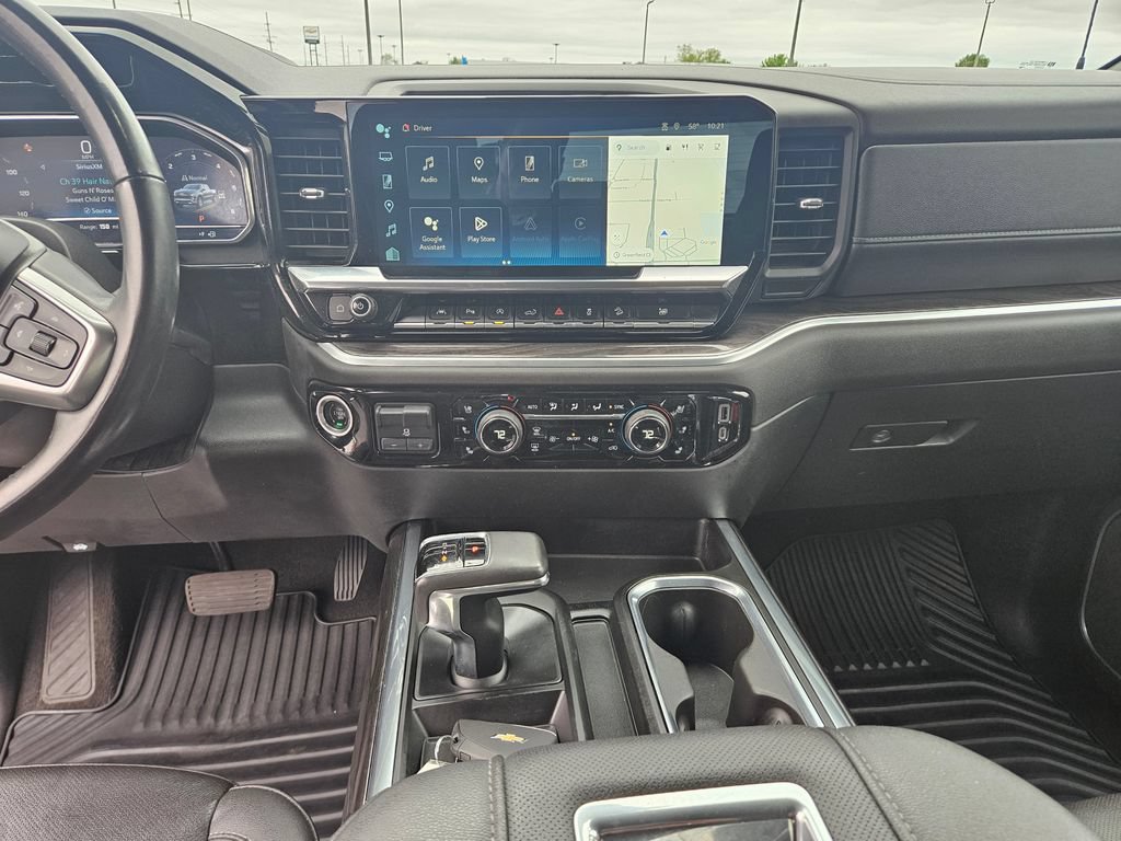 Used 2022 Chevrolet Silverado 1500 LTZ w/ Z71 Off-Road Package AWD/4WD image 19