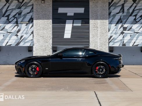 Used 2020 Aston Martin DBS Superleggera RWD image 7