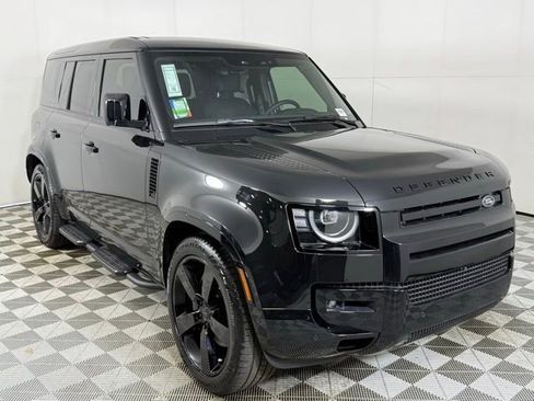 New 2026 Land Rover Defender 110 X-Dynamic SE image 9