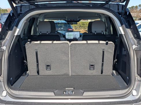 New 2026 Ford Explorer Active w/ Active Comfort Package image 15