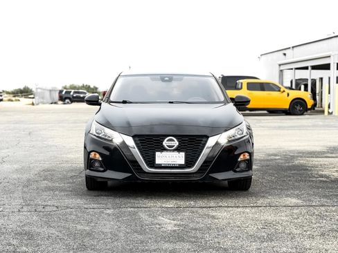 Used 2020 Nissan Altima 2.5 SL FWD image 2