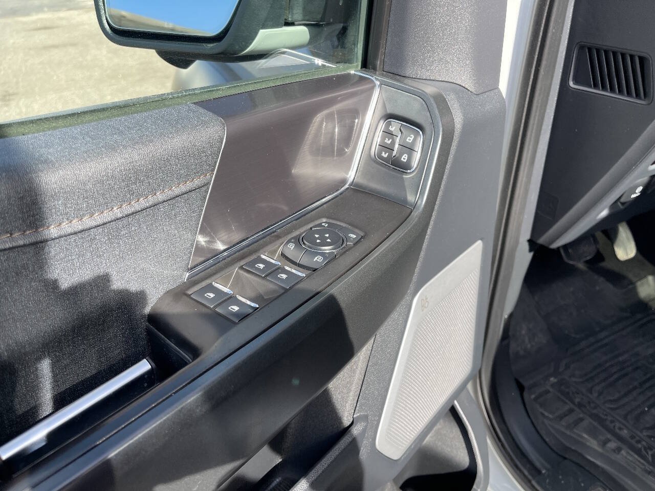 Used 2023 Ford F150 Raptor AWD/4WD image 7