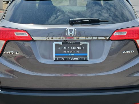 Used 2022 Honda HR-V EX image 13