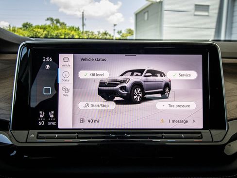 Used 2026 Volkswagen Atlas SE FWD image 40
