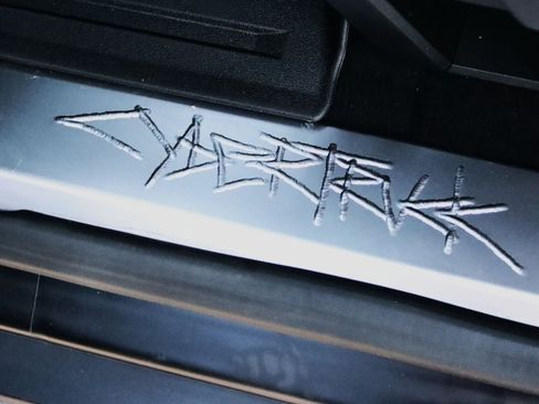 Used 2024 Tesla Cybertruck AWD Crew Cab image 14