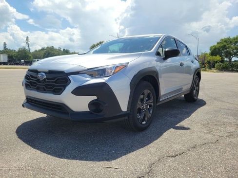 Used 2025 Subaru Crosstrek 2.0i AWD/4WD image 2