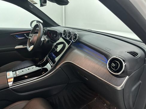 Certified 2025 Mercedes-Benz GLC 300 image 24
