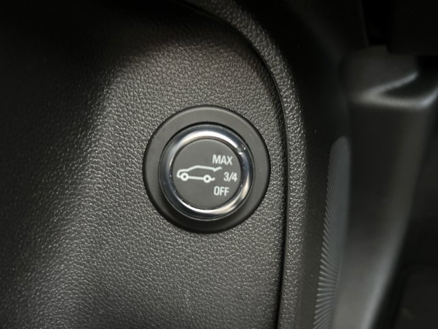 Used 2025 Buick Envista Sport Touring w/ Convenience I Package FWD image 33