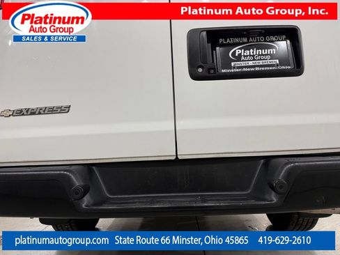 Used 2018 Chevrolet Express 3500 Extended w/ Driver Convenience Package RWD image 59