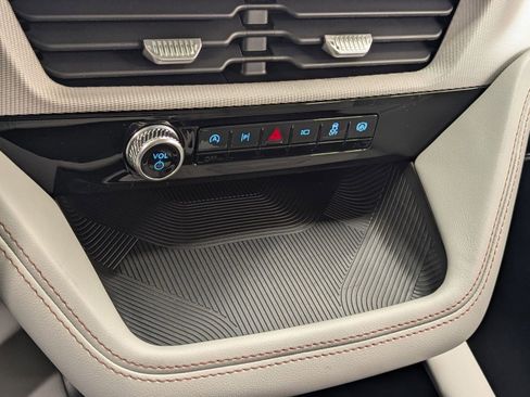 New 2026 Ford Explorer Active w/ Active Comfort Package image 25