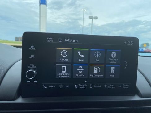 Used 2025 Honda Pilot EX-L image 31