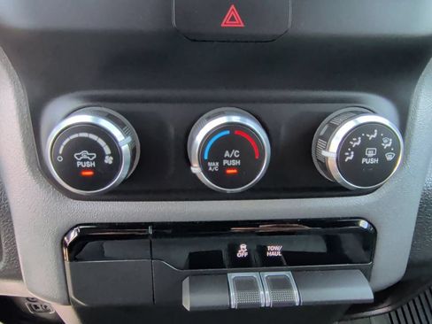 Used 2022 RAM 1500 Lone Star AWD/4WD image 27