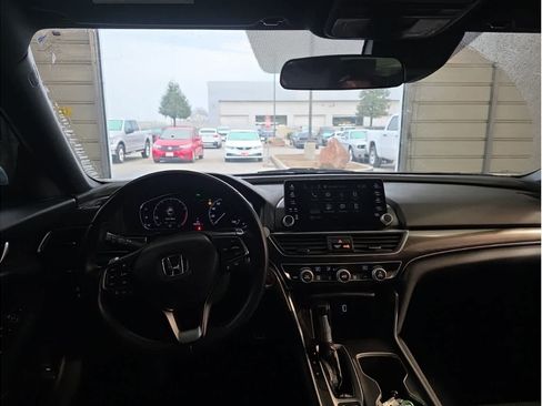 Used 2019 Honda Accord Sport image 16