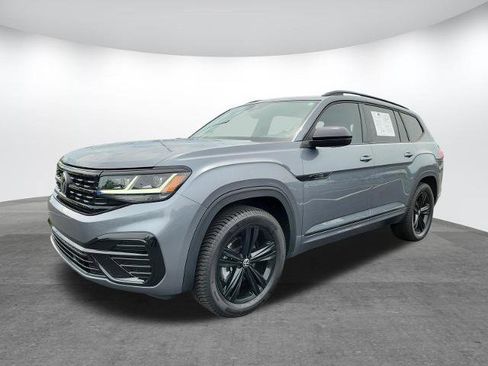 Used 2023 Volkswagen Atlas SEL R-Line AWD/4WD image 3