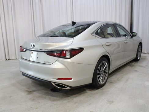Used 2025 Lexus ES 350 w/ Technology Package FWD image 25