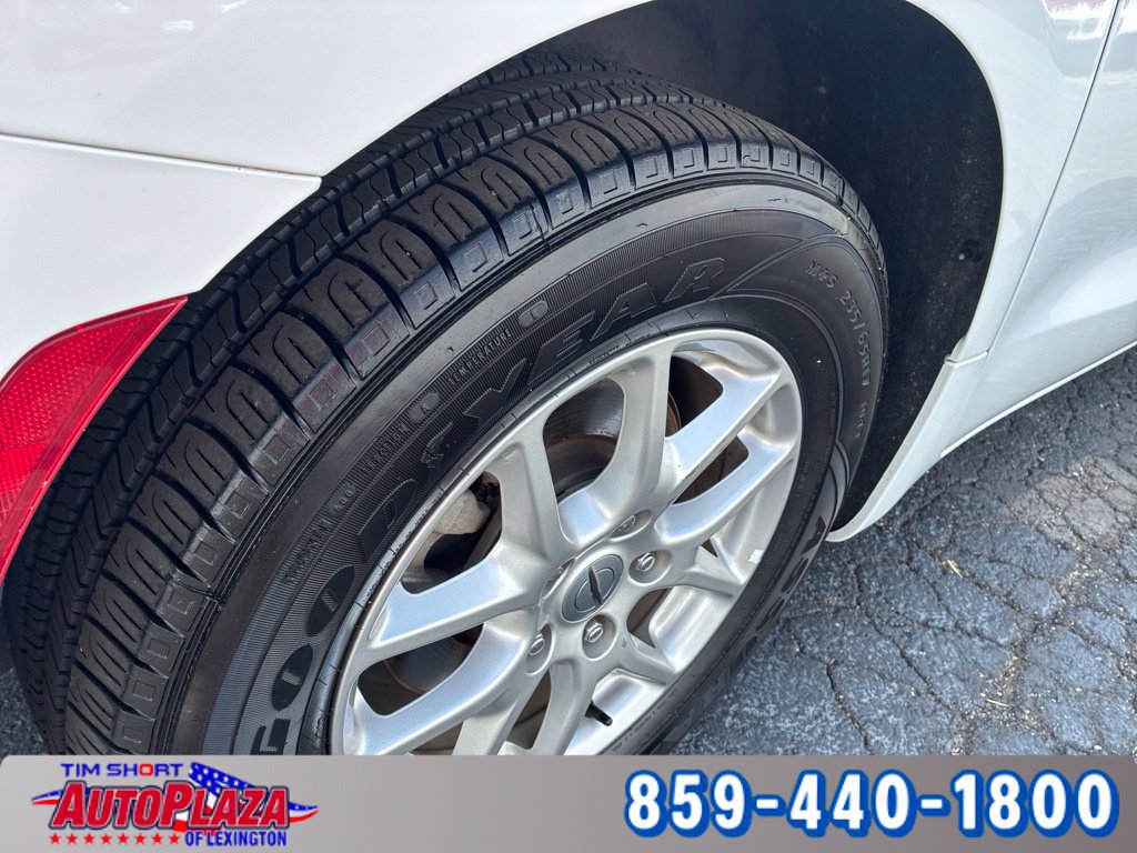 Used 2025 Chrysler Pacifica Select FWD image 11