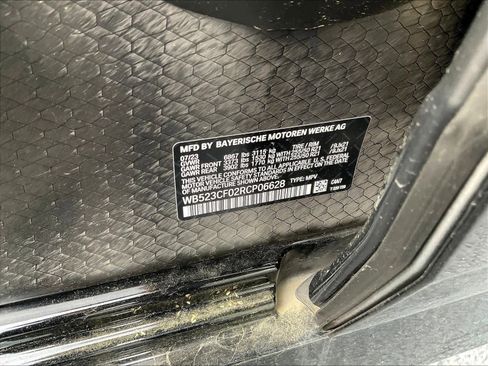 Used 2024 BMW iX xDrive50 w/ Sport Package image 31