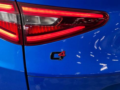 Used 2023 Alfa Romeo Stelvio Veloce image 11