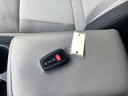 Used 2020 Subaru Outback Premium w/ Popular Package #1 image 32