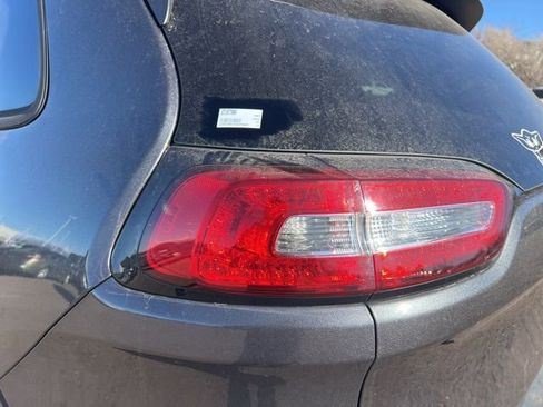 Used 2016 Jeep Cherokee Trailhawk w/ Cold Weather Group image 11