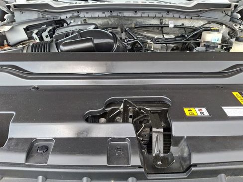 Used 2024 Ford F350 XLT AWD/4WD image 27