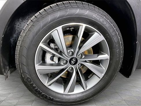 Used 2020 Hyundai Santa Fe SEL w/ Convenience + Premium Package image 32