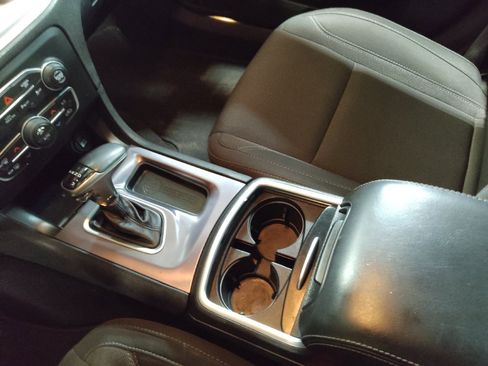 Used 2019 Dodge Charger SXT AWD/4WD image 26