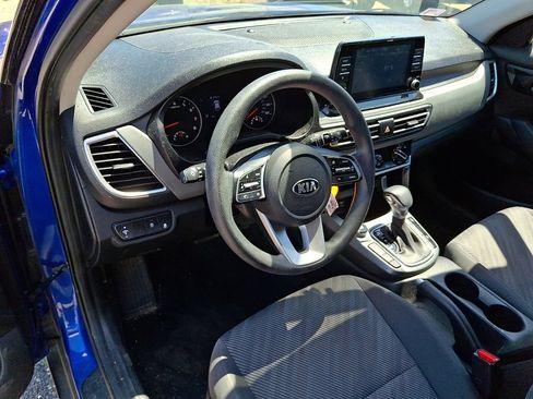 Used 2021 Kia Seltos LX AWD/4WD image 25