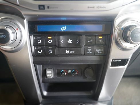 Used 2017 Toyota 4Runner Limited AWD/4WD image 21