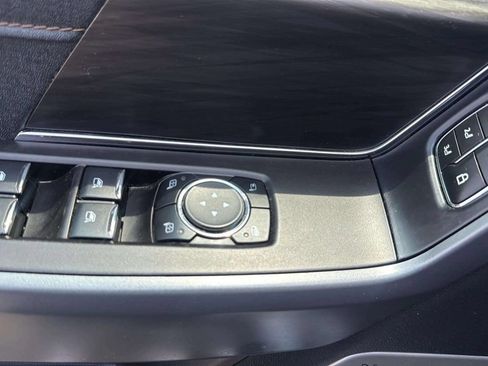 Used 2024 Ford F150 Lariat AWD/4WD image 13