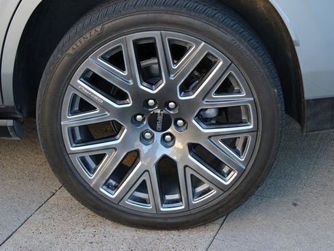 Used 2025 GMC Yukon Denali Ultimate image 33