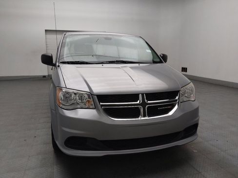Used 2019 Dodge Grand Caravan SE w/ UConnect Hands-Free Group FWD image 14