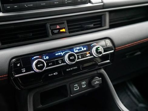 Certified 2025 Honda Pilot Sport image 14