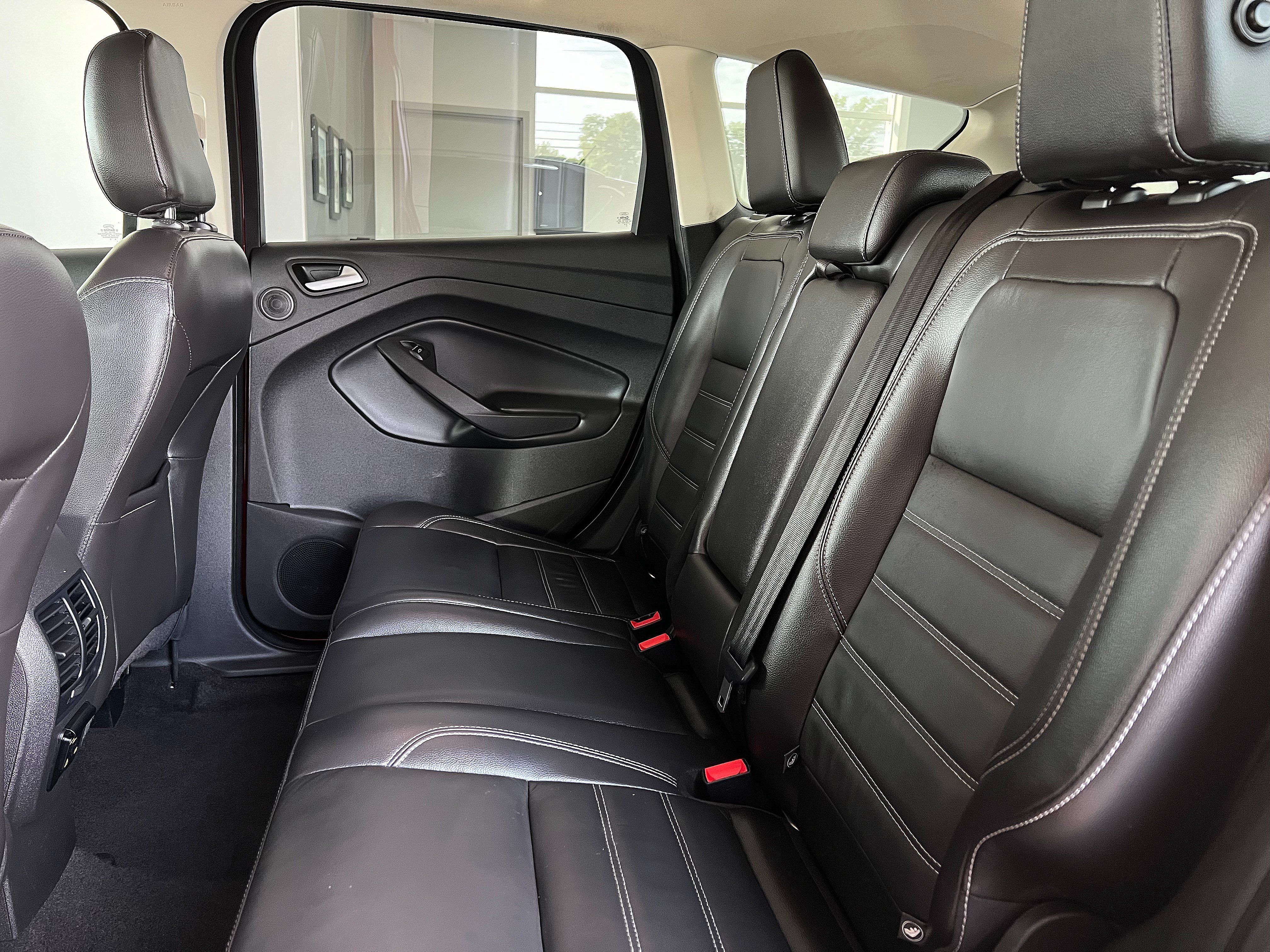 Used 2018 Ford Escape Titanium AWD/4WD image 20
