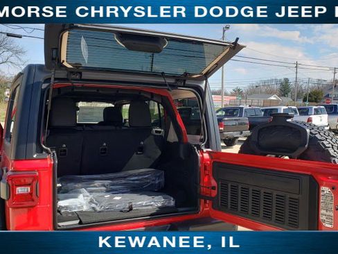 New 2024 Jeep Wrangler Unlimited Rubicon image 37