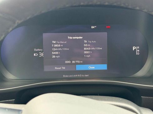 Used 2022 Volvo XC40 P8 Recharge Plus AWD/4WD image 18
