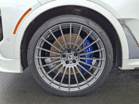Used 2024 BMW ALPINA XB7 image 9