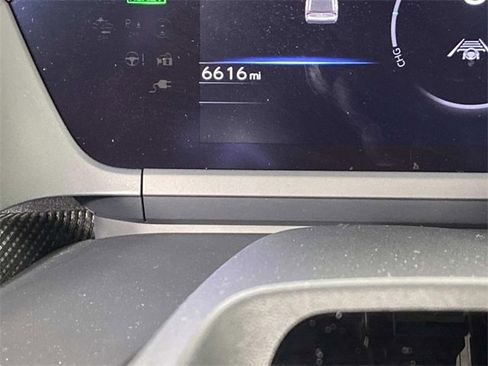 Used 2024 Toyota bZ4X Limited image 24