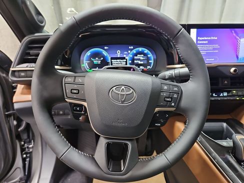 New 2026 Toyota Crown AWD/4WD image 19