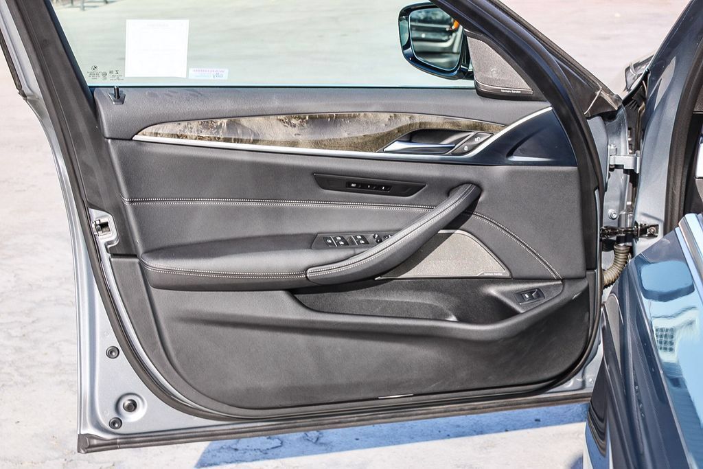 Used 2023 BMW 540i xDrive w/ Premium Package AWD/4WD image 22