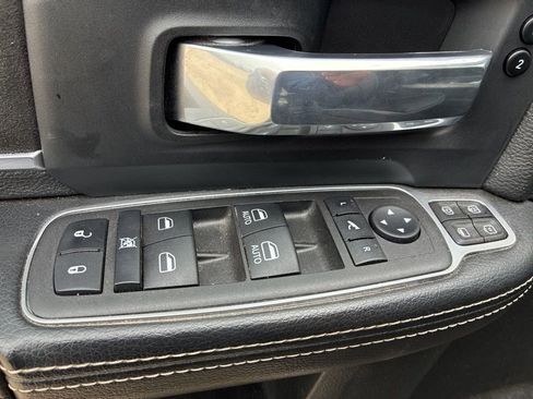 Used 2023 RAM 2500 Laramie AWD/4WD image 8