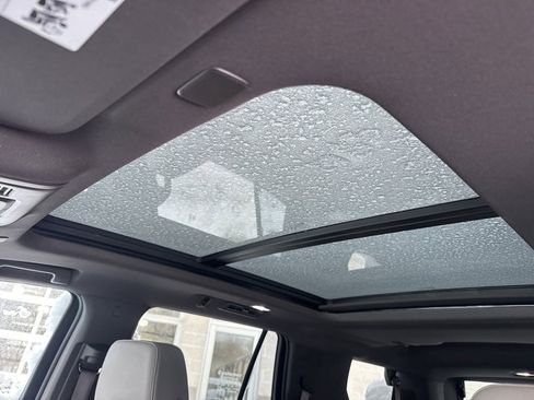 Used 2023 Chevrolet Tahoe LT w/ Luxury Package image 16