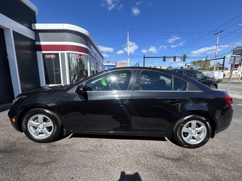 Used 2016 Chevrolet Cruze LT FWD image 5
