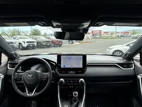Used 2024 Toyota RAV4 XSE w/ Advanced Technology Package AWD/4WD image 15