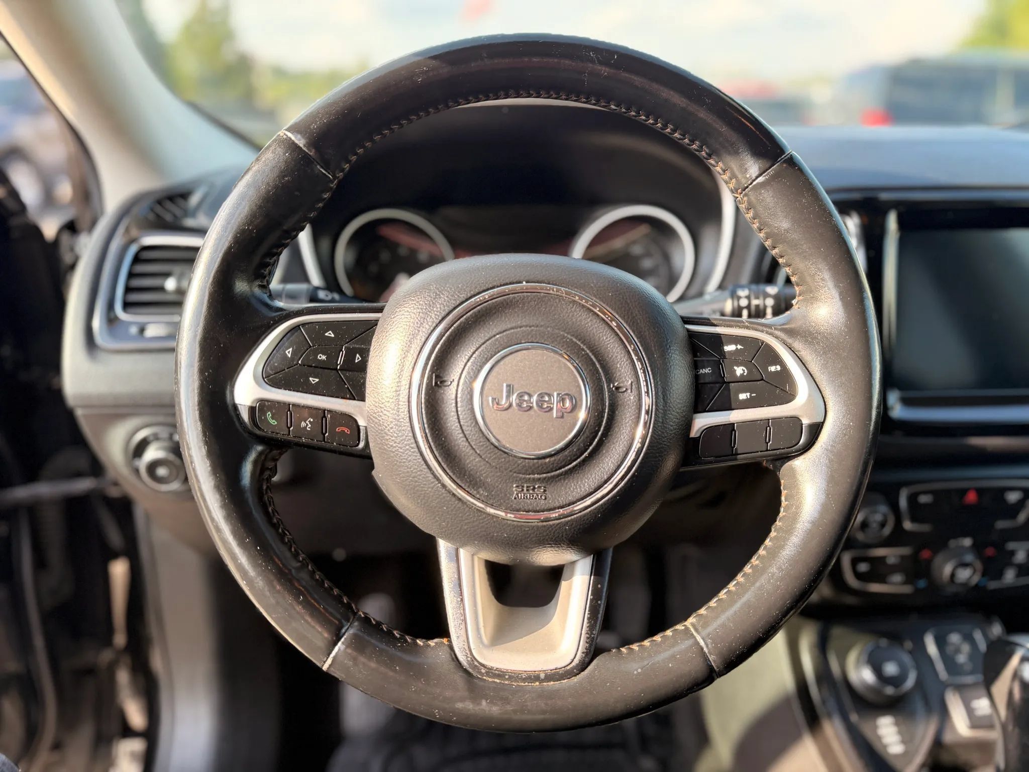Used 2018 Jeep Compass Limited AWD/4WD image 24
