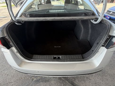 Used 2025 Nissan Versa SV FWD image 24