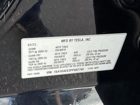 Used 2023 Tesla Model Y Long Range AWD/4WD image 38