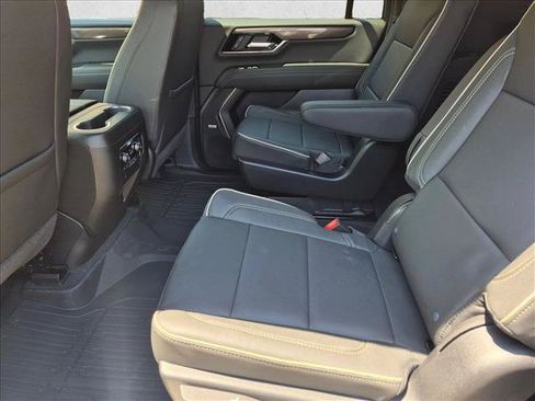 New 2026 GMC Yukon XL Elevation AWD/4WD image 12