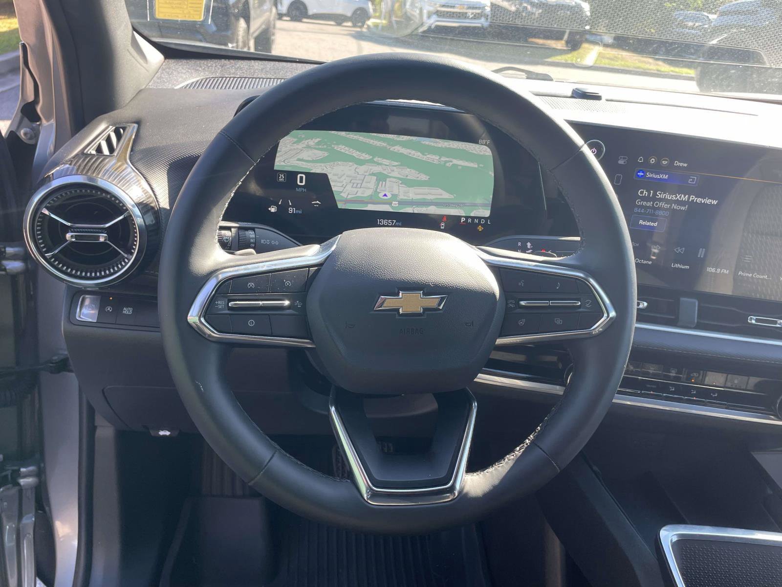 Used 2026 Chevrolet Equinox LT FWD image 19