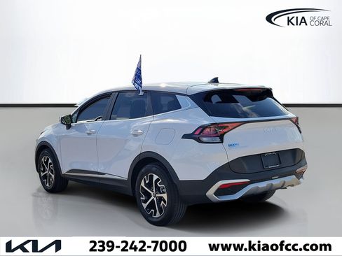 Certified 2025 Kia Sportage EX FWD image 4